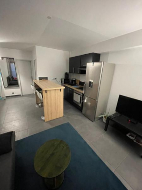 Appartement moderne face gare St Charles